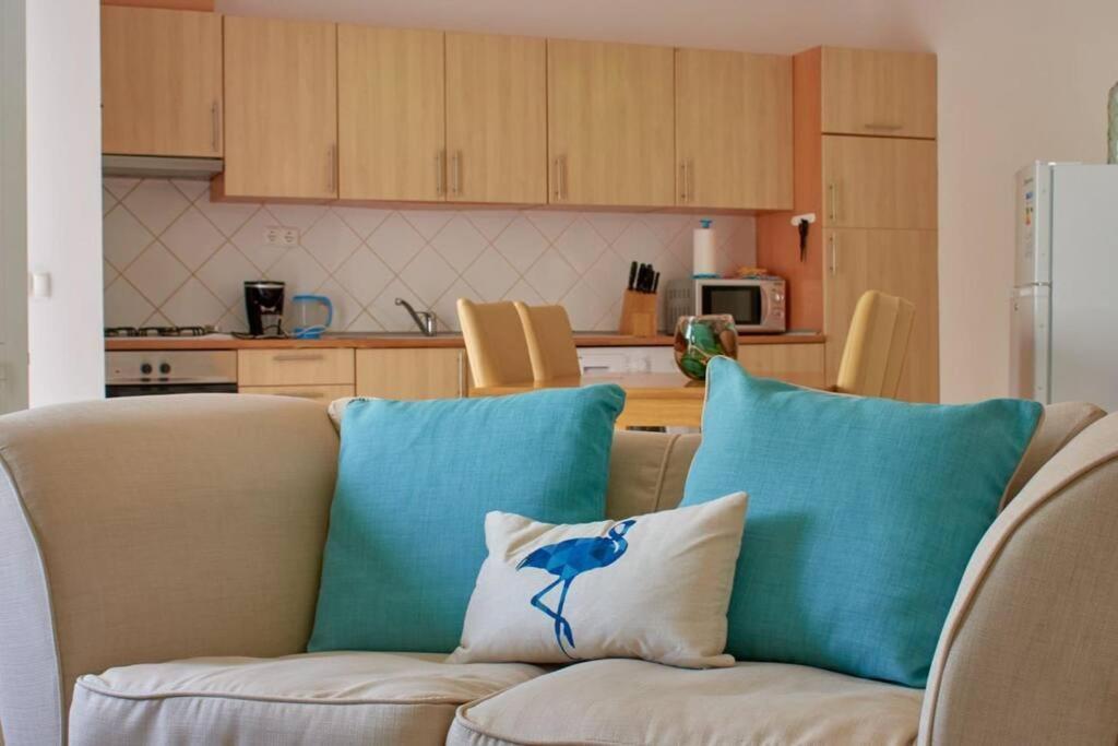 Apartamento T3 Encantador Com Piscina Wifi E Perto De Praia Санта-Мария Экстерьер фото
