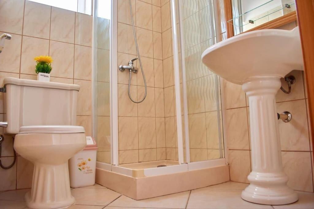 Apartamento T3 Encantador Com Piscina Wifi E Perto De Praia Санта-Мария Экстерьер фото